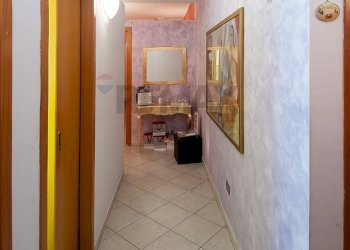 Hall / corridoio - Commercial Premises Ferentino - photo 14