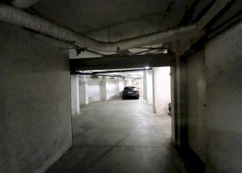 Posto macchina - Box via Romualdo Bonfadini, 2, Sondrio - foto 3