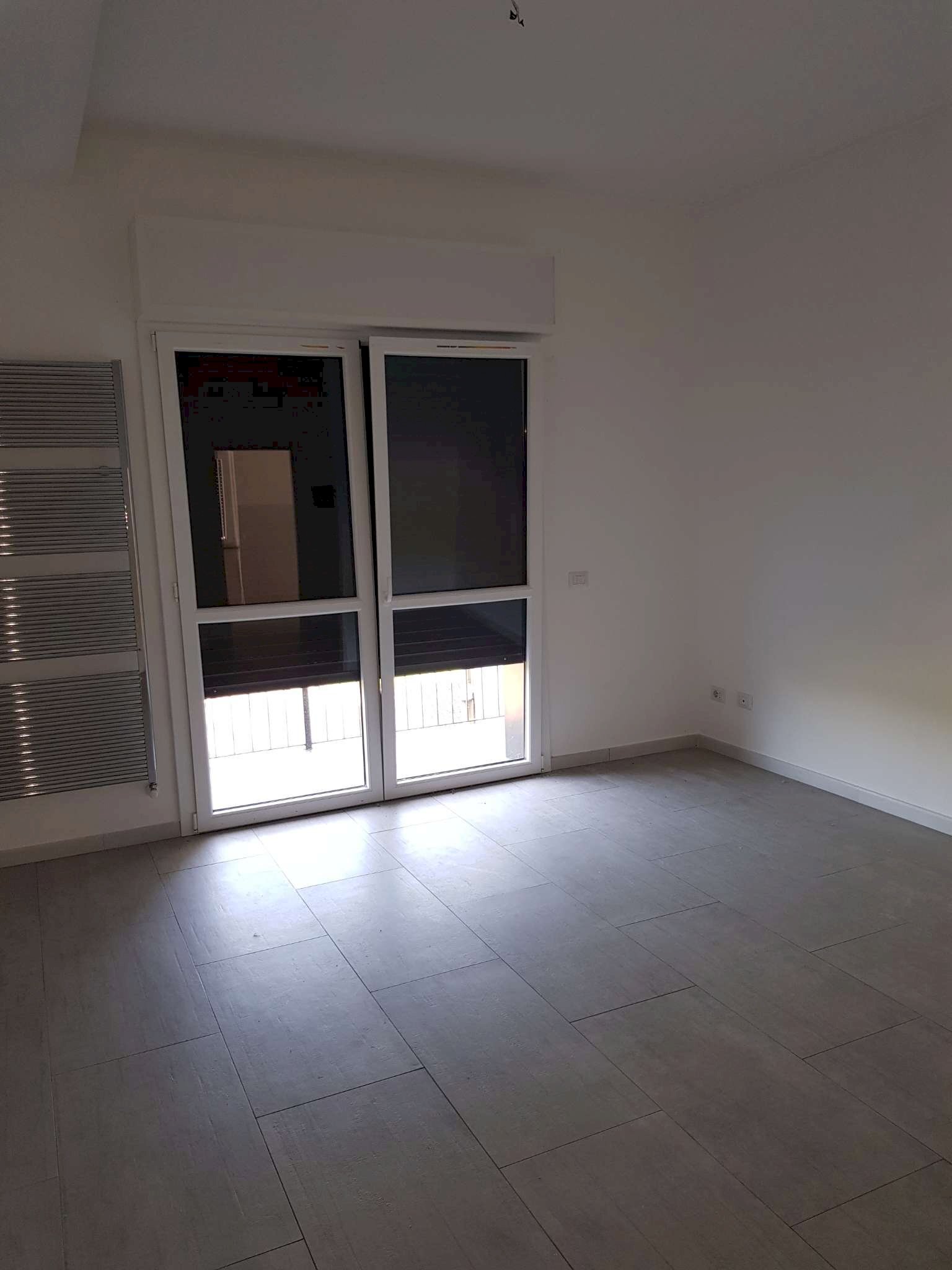 soggiorno - Four-room apartment via Della Rigoletta, Mulazzano - photo 3