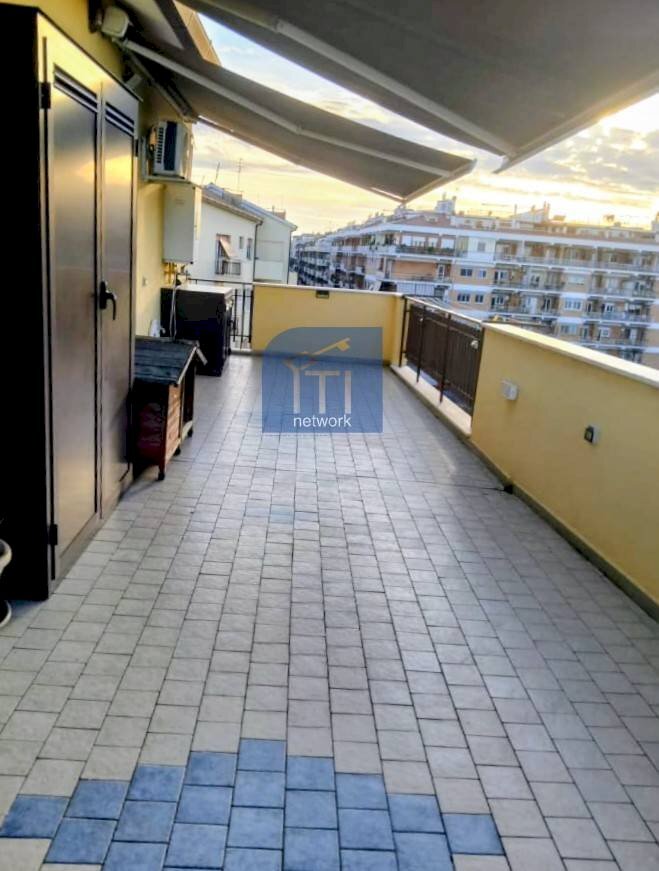 Foto 3 - Attico Via Delle Baleari
 
3, Roma - foto 3