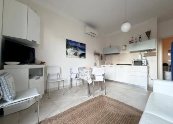 Foto 5 - Bilocale Via Elba
 
5, San Bartolomeo al Mare - foto 5