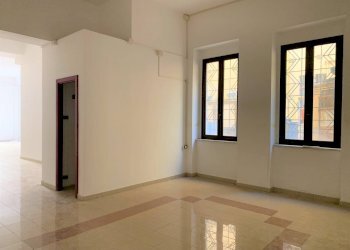 Foto 4 - Negozio via Educandato, Catanzaro - foto 4