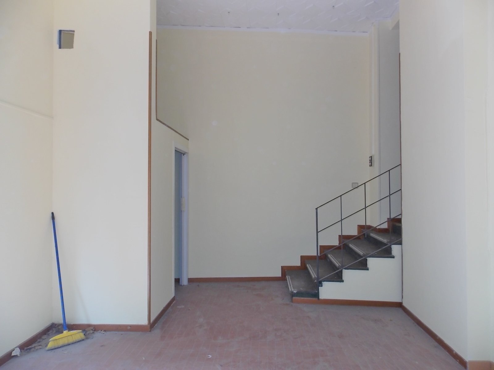 Foto 2 - Negozio via Nicola Pizi, Catanzaro - foto 2