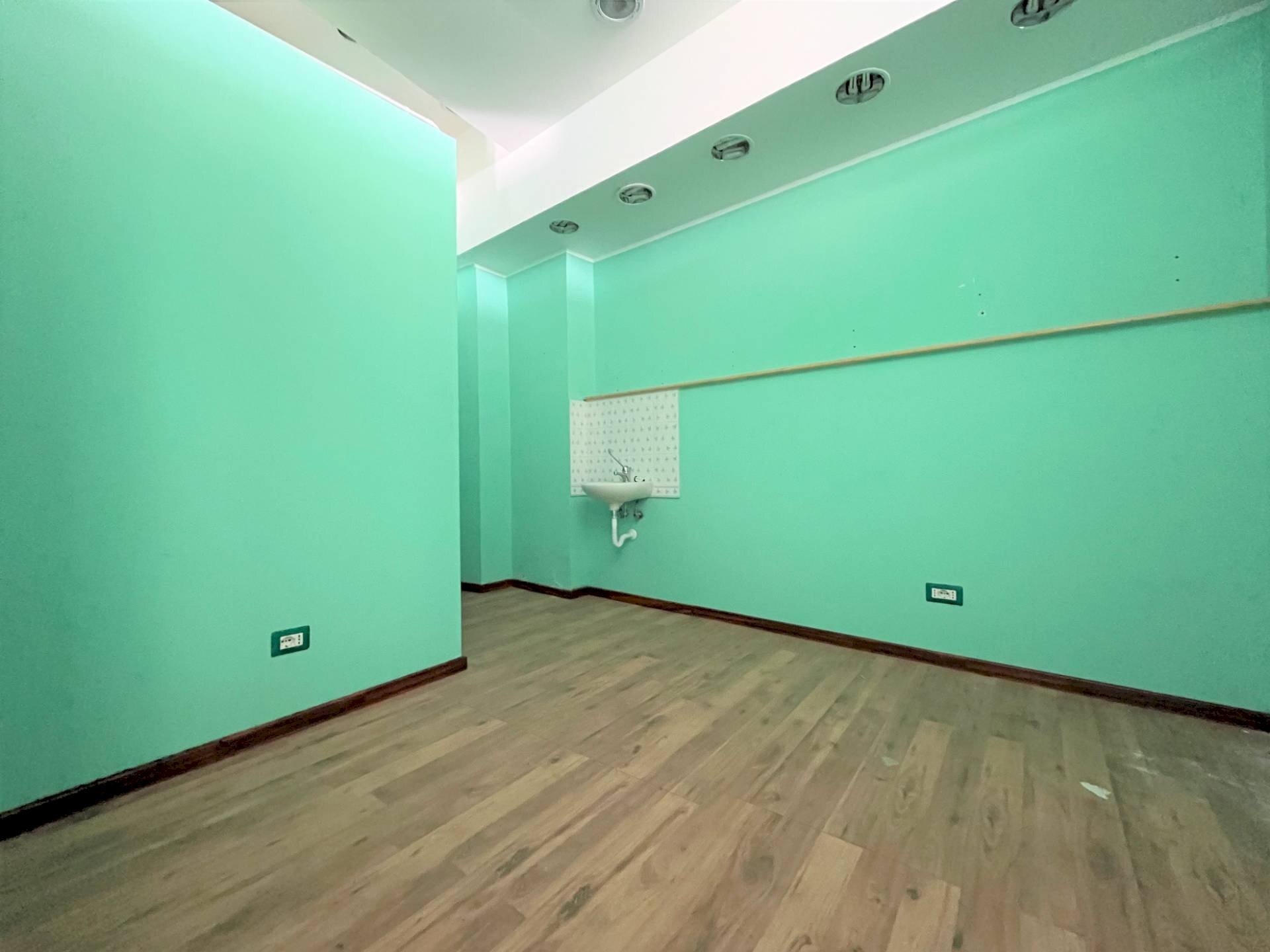 Foto 2 - Negozio via Mario Greco, Catanzaro - foto 2