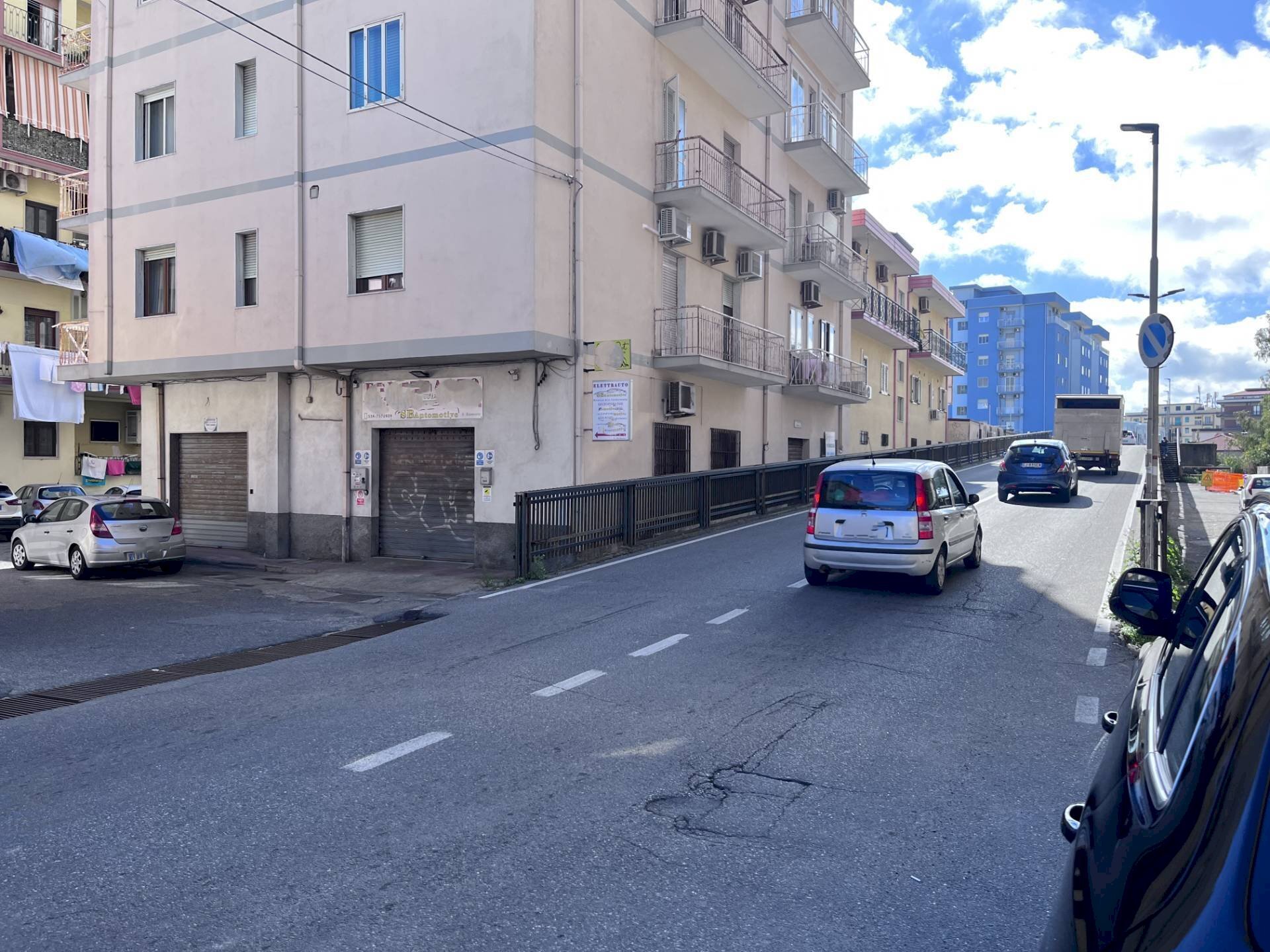 Foto 2 - Shop Traversa Crotone, Catanzaro - photo 2