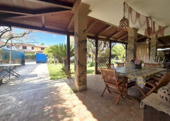 Foto 4 - Villa Via Ulisse
 
102, Borgia - foto 4