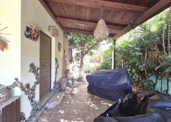 Foto 8 - Villa Via Ulisse
 
102, Borgia - foto 8