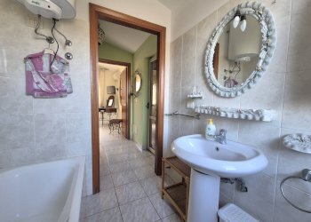 Foto 22 - Villa Via Ulisse
 
102, Borgia - foto 22