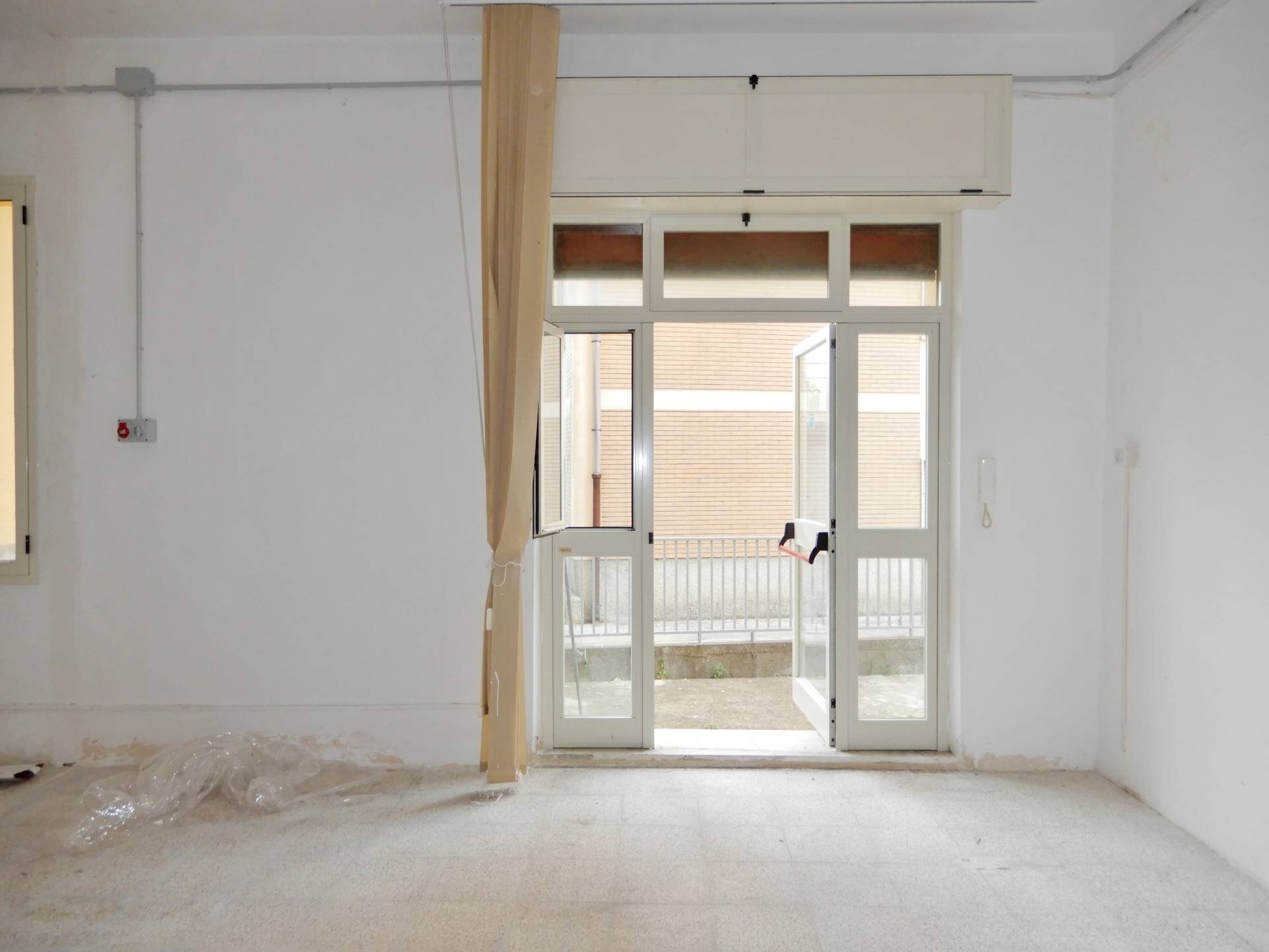 Foto 3 - Shop via Mottola d'Amato
snc, Catanzaro - photo 3