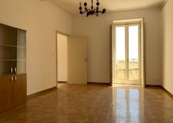 Foto 1 - Trilocale Corso Mazzini
 
snc, Catanzaro - foto 1