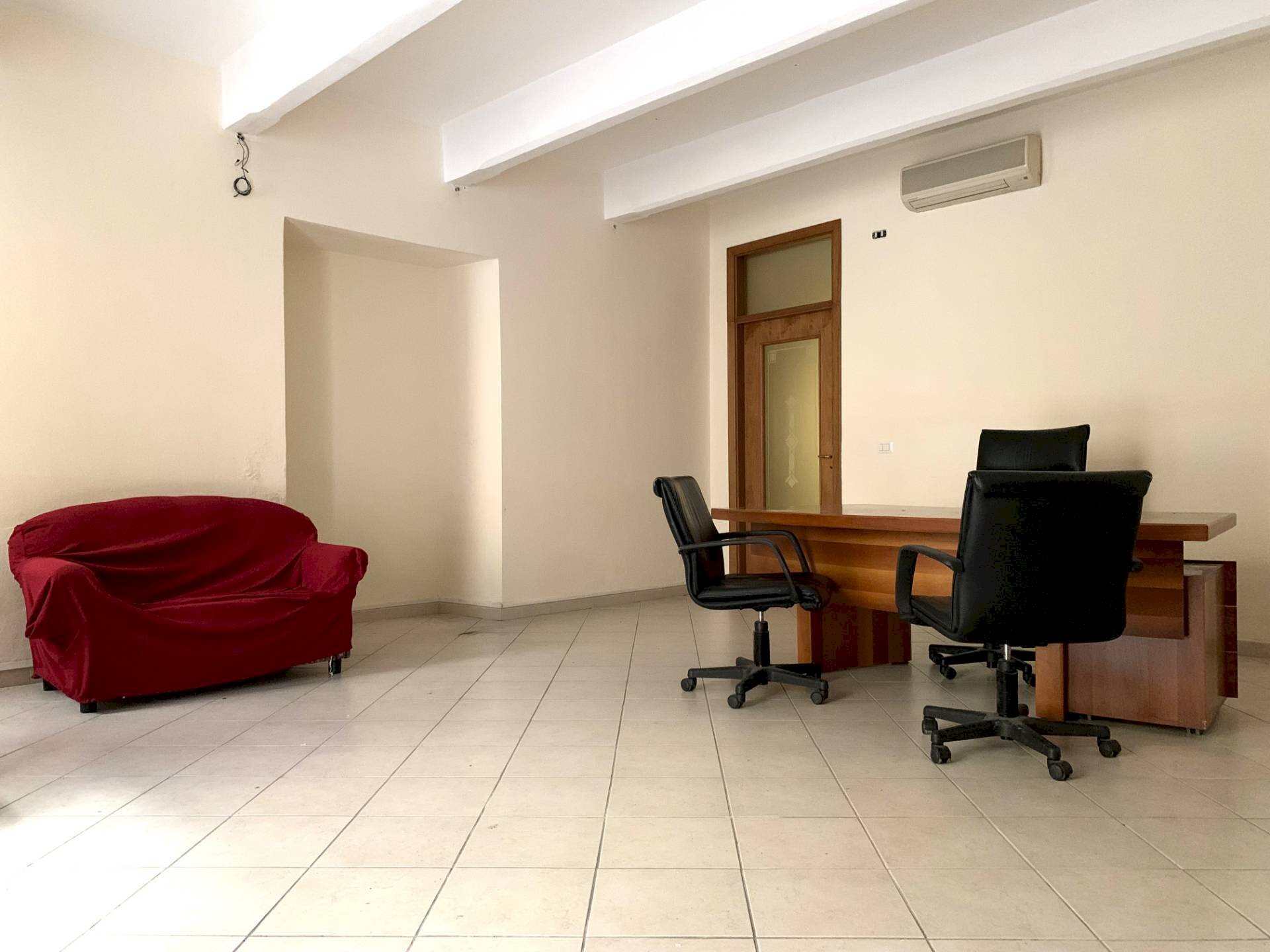 Foto 1 - Ufficio Corso Mazzini
 
snc, Catanzaro - foto 1