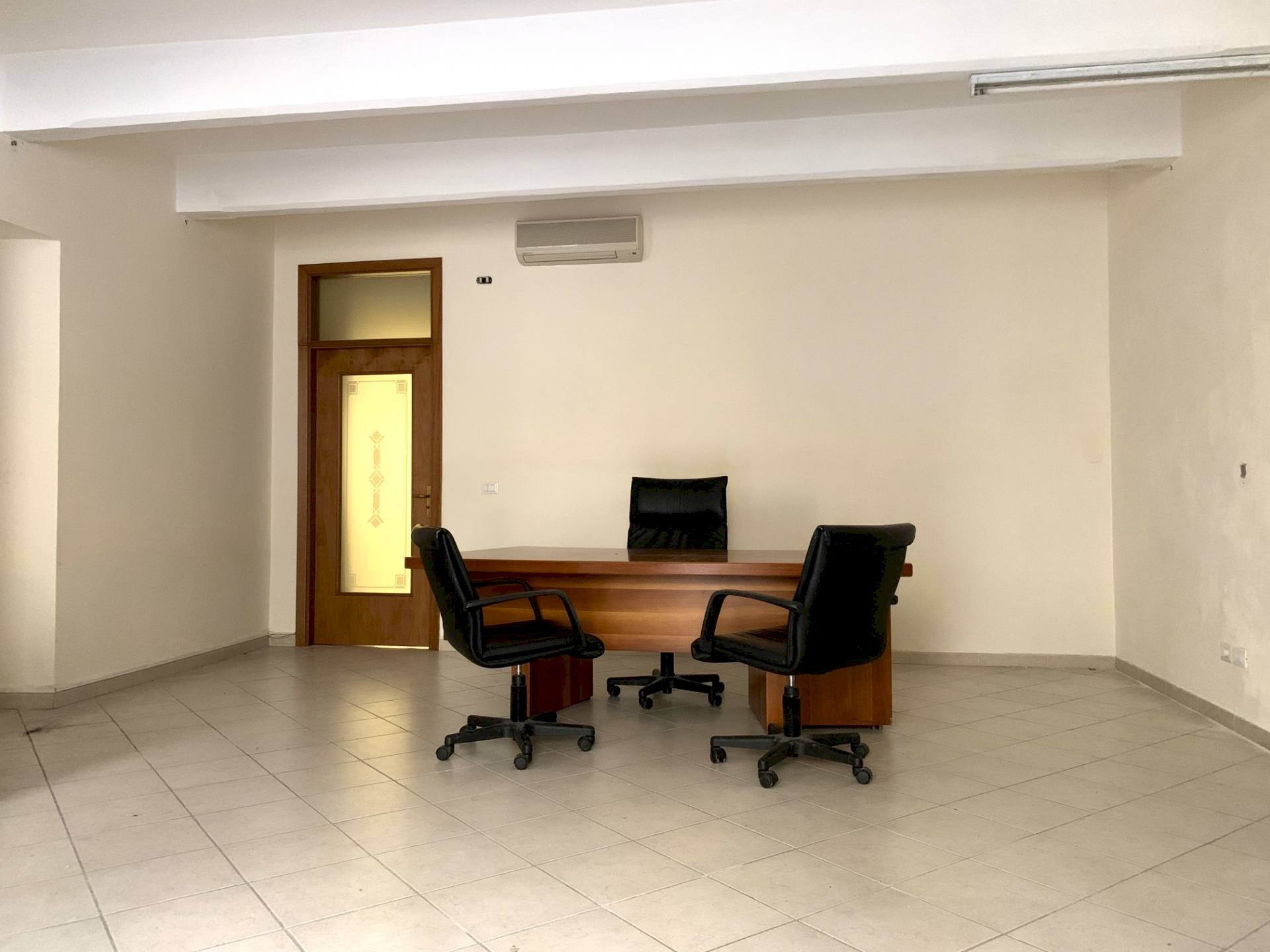 Foto 2 - Ufficio Corso Mazzini
 
snc, Catanzaro - foto 2