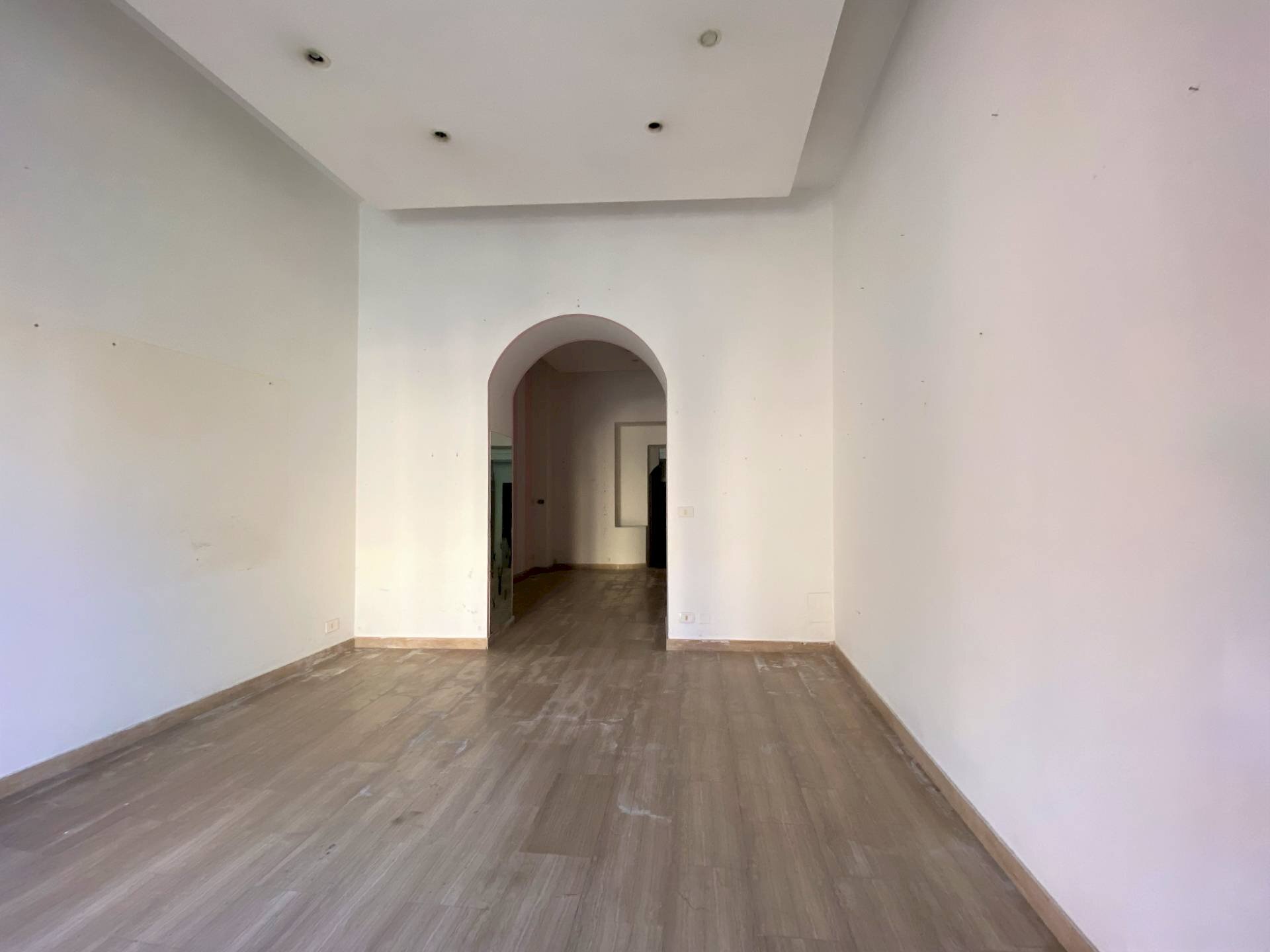 Foto 3 - Negozio Corso Giuseppe Mazzini
 
200, Catanzaro - foto 3