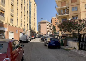 Foto 1 - Magazzino Via Madonna dei cieli
 
11, Catanzaro - foto 1