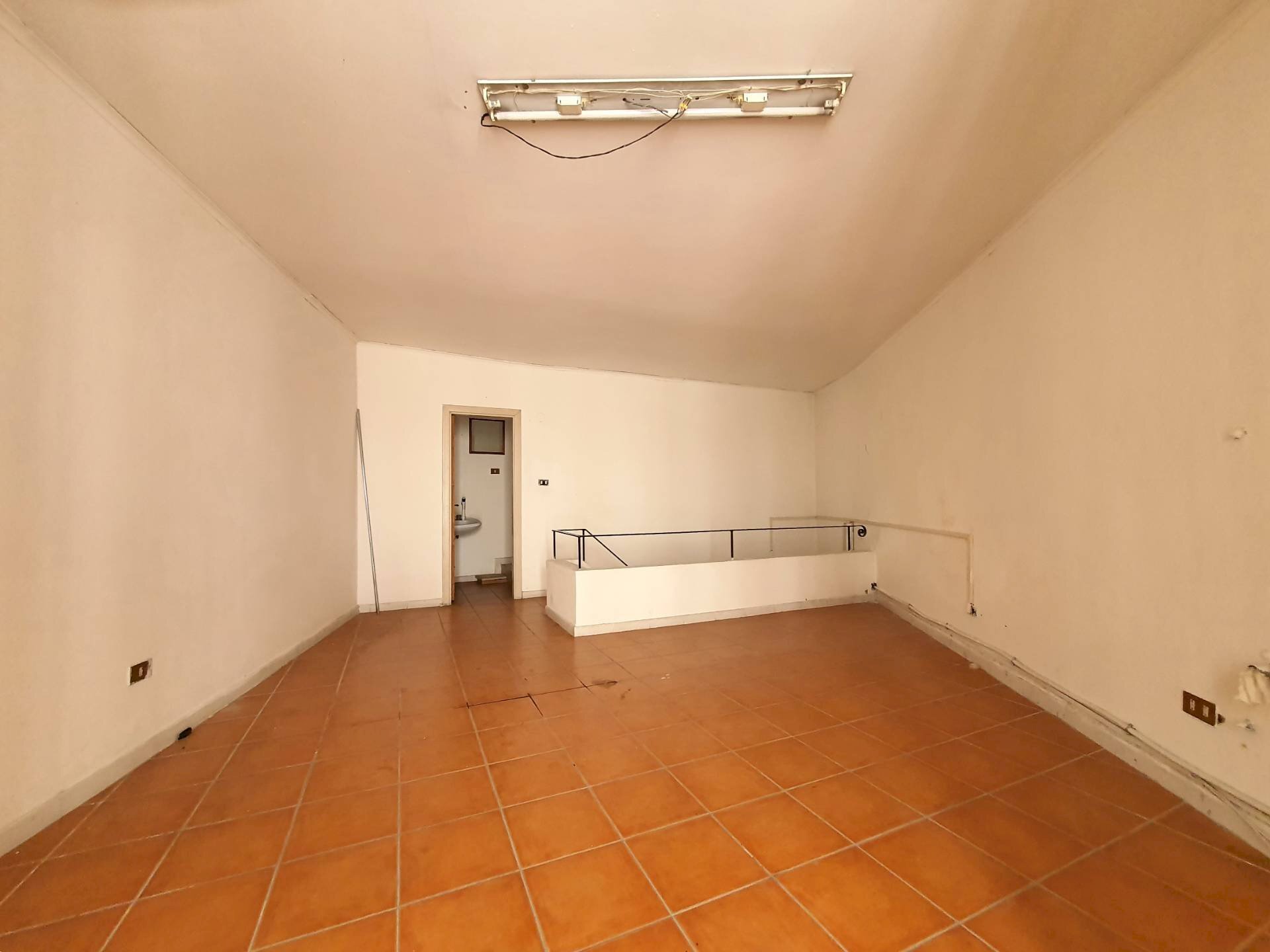 Foto 3 - Negozio CORSO MAZZINI, Catanzaro - foto 3