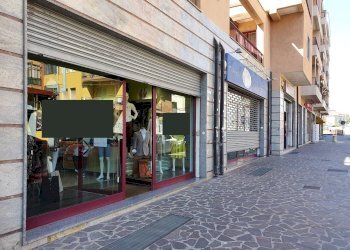 Foto 1 - Shop Viale Crotone, Catanzaro - photo 1