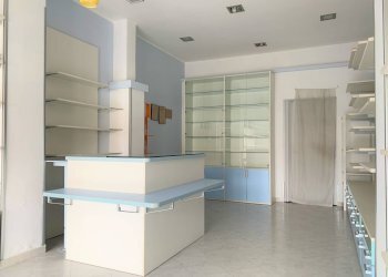 Foto 1 - Negozio via Vincenzo Gattoleo, Catanzaro - foto 1