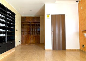 Foto 2 - Negozio viale dei Bizantini, Catanzaro - foto 2