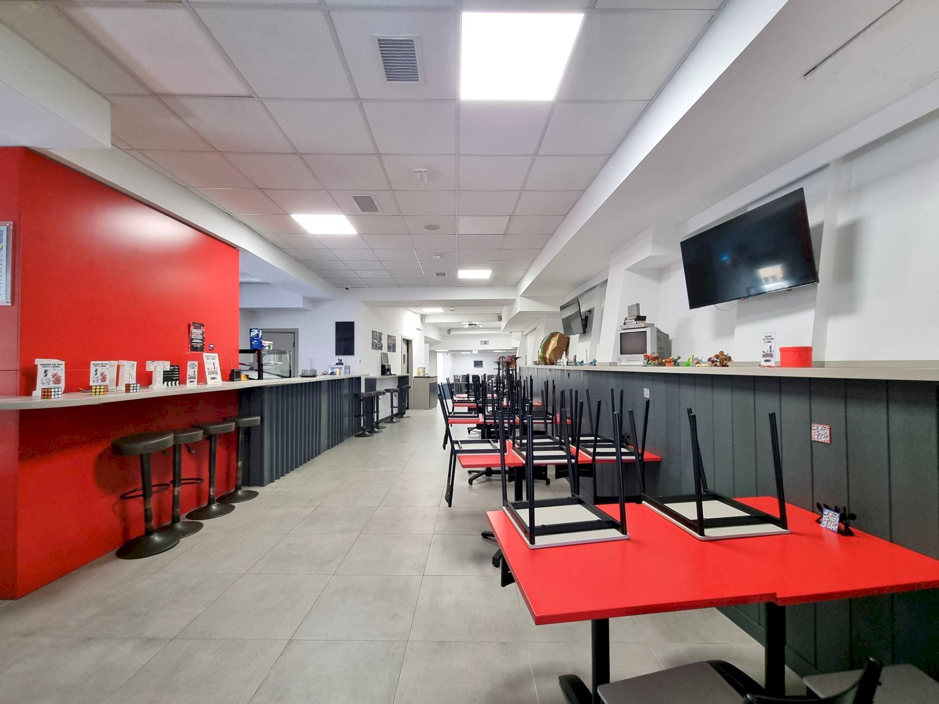 Foto 2 - Negozio Via A. De Gasperi
 
25, Catanzaro - foto 2