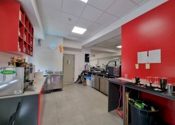 Foto 6 - Shop Via A. De Gasperi
 
25, Catanzaro - photo 6