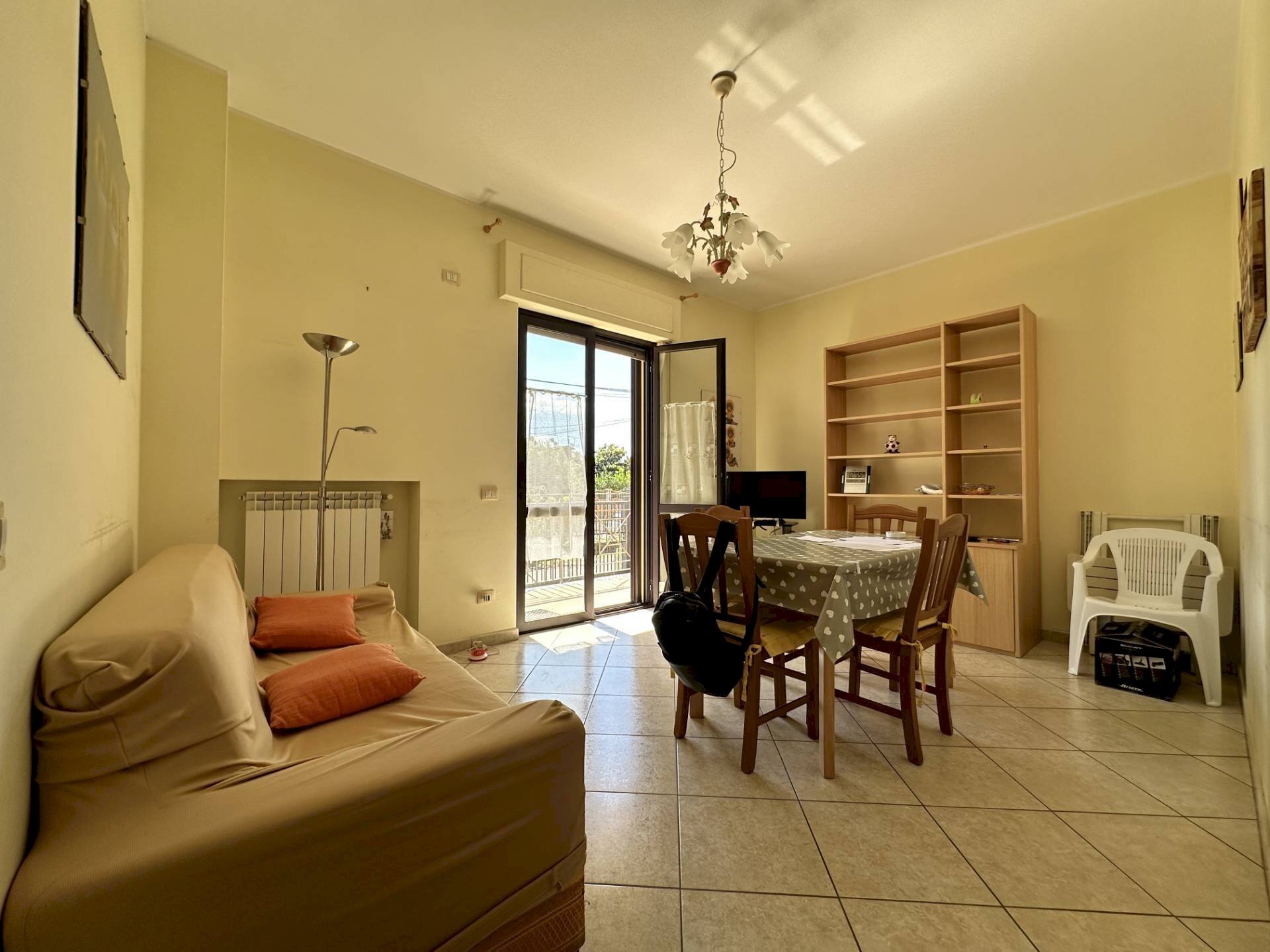 Foto 1 - Trilocale Traversa Via Trapani
 
8B, Catanzaro - foto 1