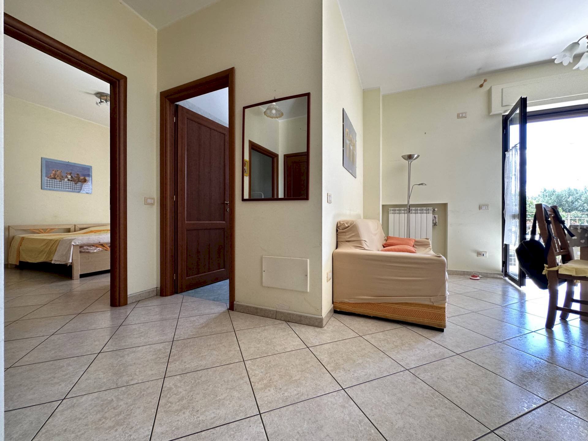 Foto 3 - Trilocale Traversa Via Trapani
 
8B, Catanzaro - foto 3