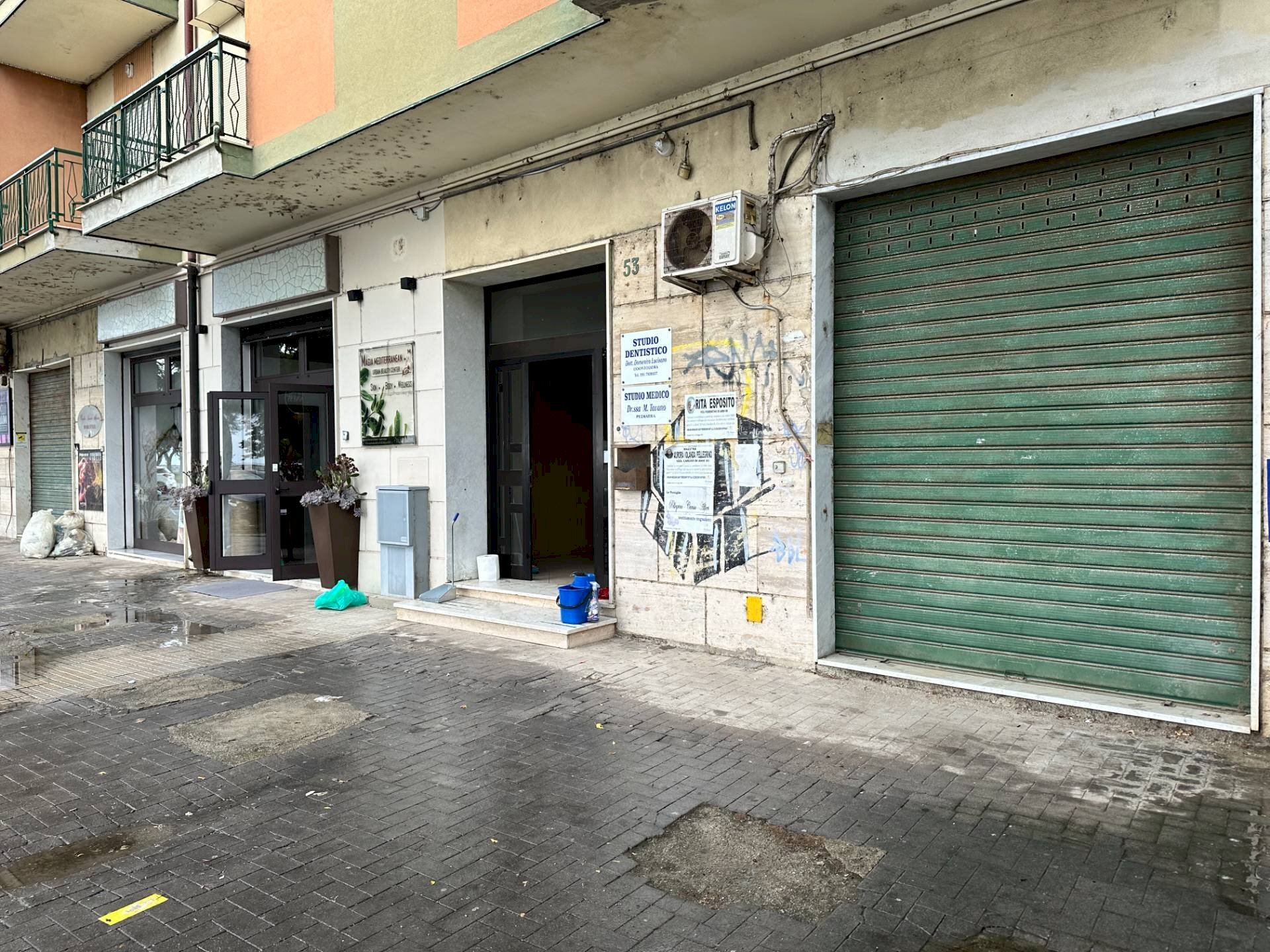 Foto 2 - Shop Via Stefano Lungomare
 
55, Catanzaro - photo 2