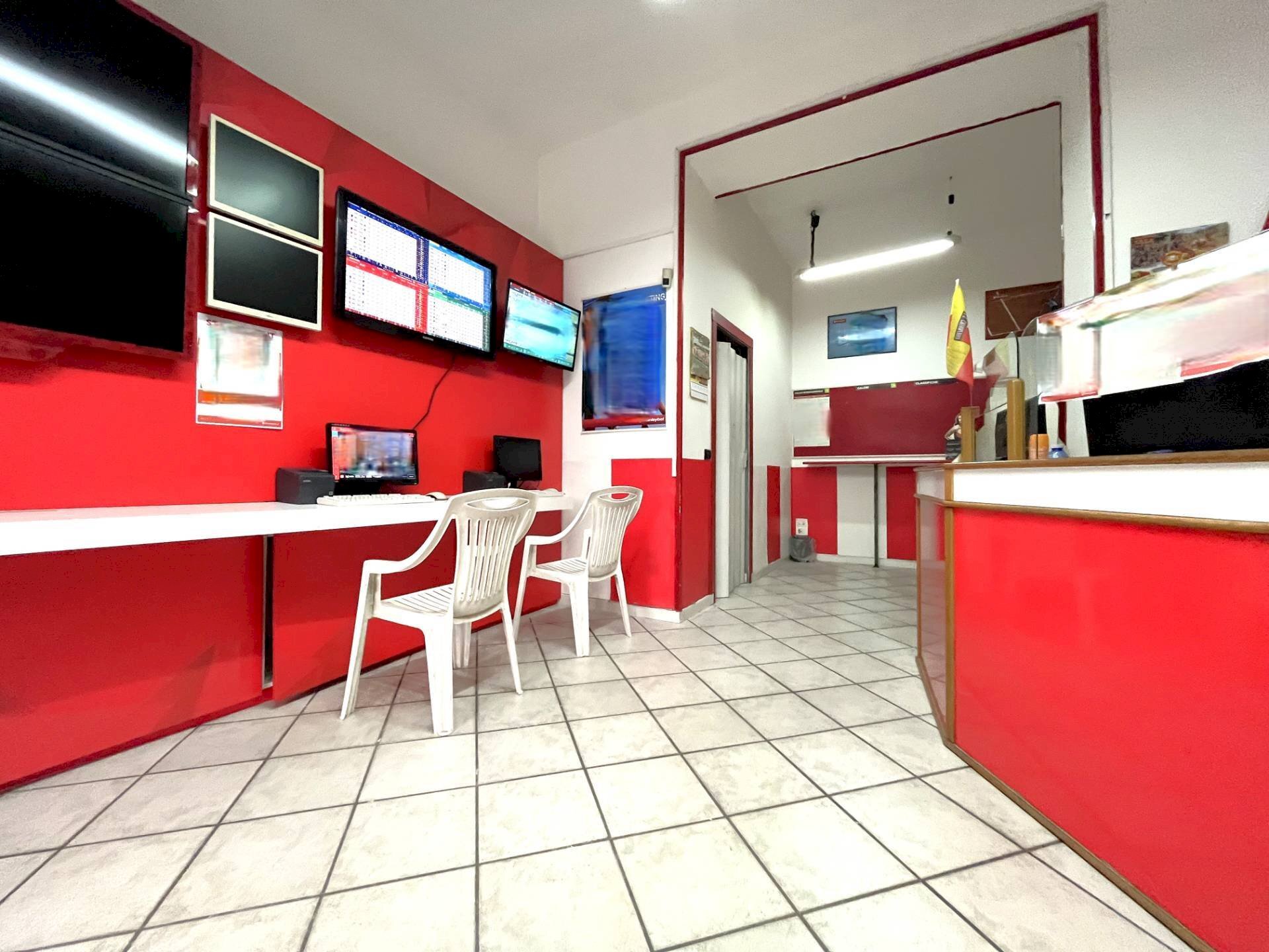 Foto 2 - Shop Via Vibo Valentia
 
11, Catanzaro - photo 2