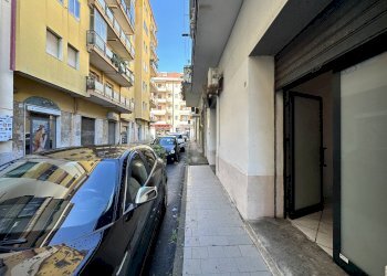 Foto 7 - Shop Via Vibo Valentia
 
11, Catanzaro - photo 7