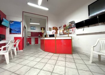 Foto 3 - Shop Via Vibo Valentia
 
11, Catanzaro - photo 3