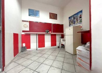 Foto 4 - Shop Via Vibo Valentia
 
11, Catanzaro - photo 4