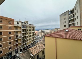 Foto 1 - Quadrilocale Piazza Osservanza
 
4, Catanzaro - foto 1