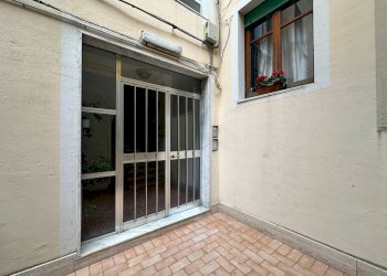 Foto 8 - Quadrilocale Piazza Osservanza
 
4, Catanzaro - foto 8