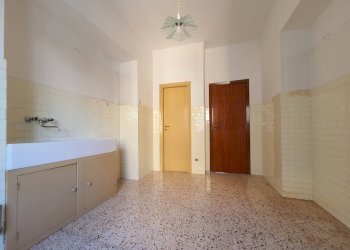 Foto 10 - Quadrilocale Via Madonna dei Cieli
 
21, Catanzaro - foto 10