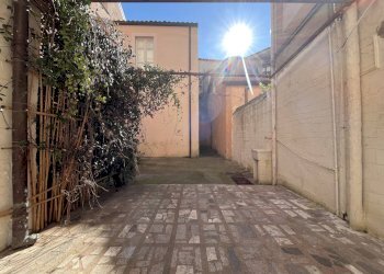 Foto 4 - Shop Via Vincenzo De Grazia
 
40, Catanzaro - photo 4