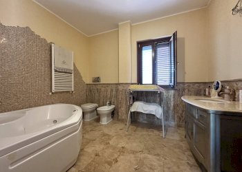 Foto 17 - Villa Via Filippo Turati
 
27, Montepaone - foto 17