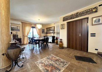 Foto 25 - Villa Via Filippo Turati
 
27, Montepaone - foto 25