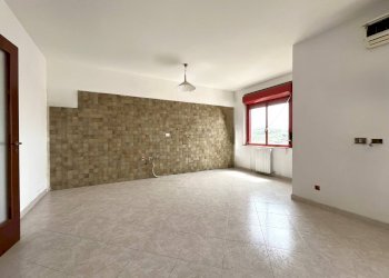 Foto 2 - Appartamento Via Brigata Catanzaro
 
12, Catanzaro - foto 2