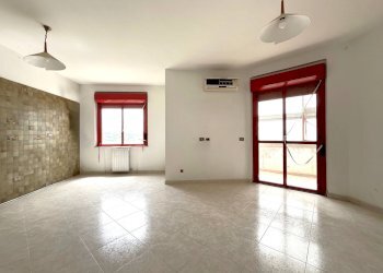 Foto 3 - Appartamento Via Brigata Catanzaro
 
12, Catanzaro - foto 3