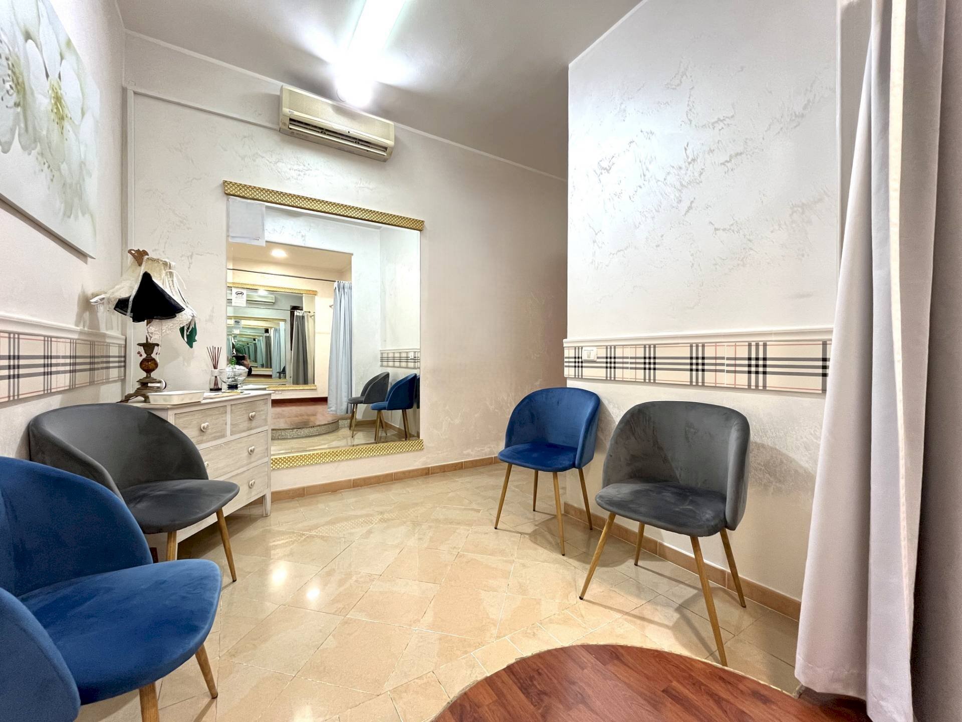 Foto 2 - Shop Viale Crotone
 
37q, Catanzaro - photo 2