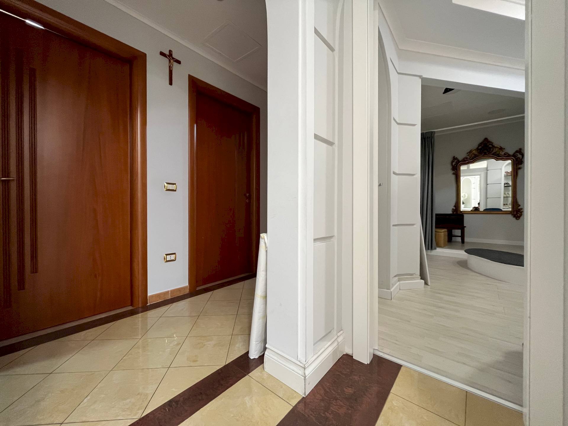 Foto 3 - Shop Viale Crotone
 
37q, Catanzaro - photo 3