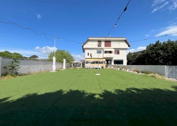 Foto 9 - Shop Via risorgimento
 
21, Borgia - photo 9