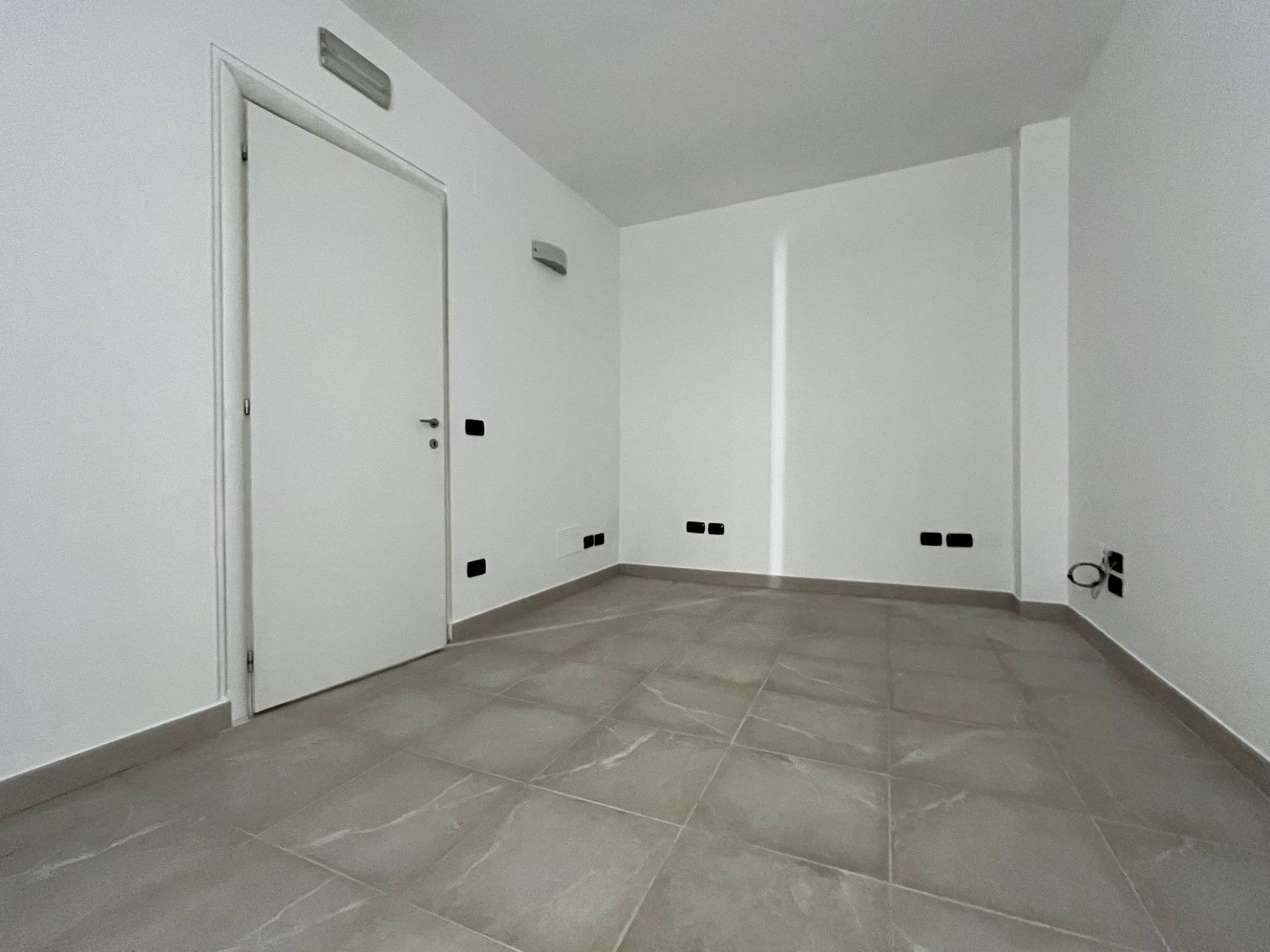 Foto 1 - Ufficio via Giuseppe Poerio
 
30, Catanzaro - foto 1