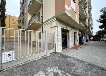 Foto 5 - Negozio via Lungomare Stefano Pugliese
 
55, Catanzaro - foto 5