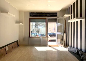 Foto 1 - Negozio via Mario Greco, Catanzaro - foto 1