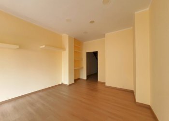 Foto 2 - Negozio via Mario Greco, Catanzaro - foto 2