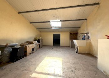 Foto 3 - Magazzino via Genova, Catanzaro - foto 3