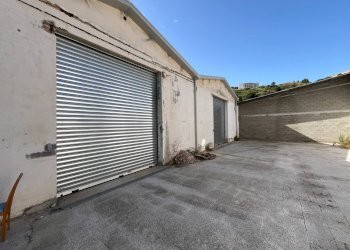 Foto 1 - Capannone via Lucrezia della Valle, Catanzaro - foto 1