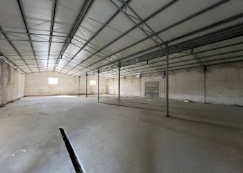 Foto 3 - Capannone via Lucrezia della Valle, Catanzaro - foto 3