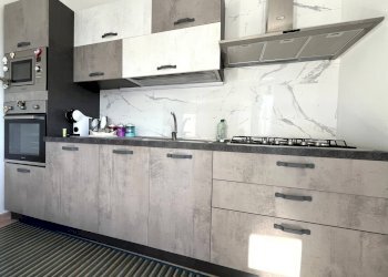 Foto 6 - Quadrilocale via marina di pietragrande
 
12, Montauro - foto 6